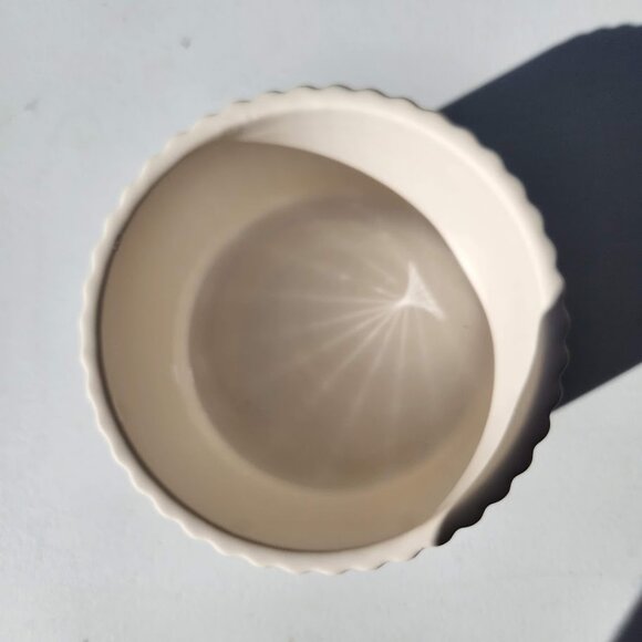 New White Ribbed Bowl Matte Ceramic Pottery Dining Salt Bowl Bathroom Accessory - Picture 9 of 14